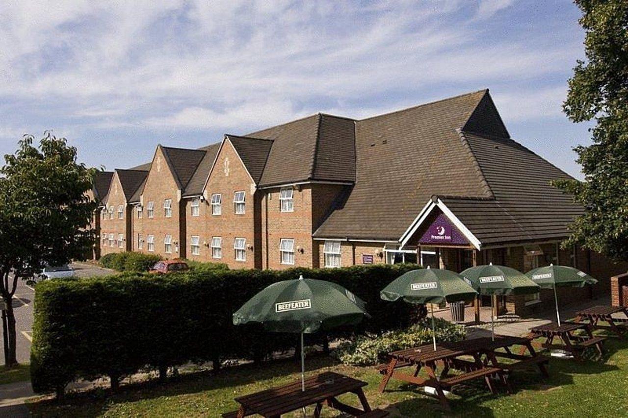 Premier Inn Portsmouth North Harbour Exterior foto